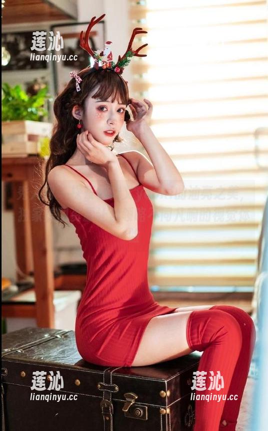 秀人网 - 探索林文文yooki的油亮之美，独家美图资源让你领略不同凡响的视觉体验