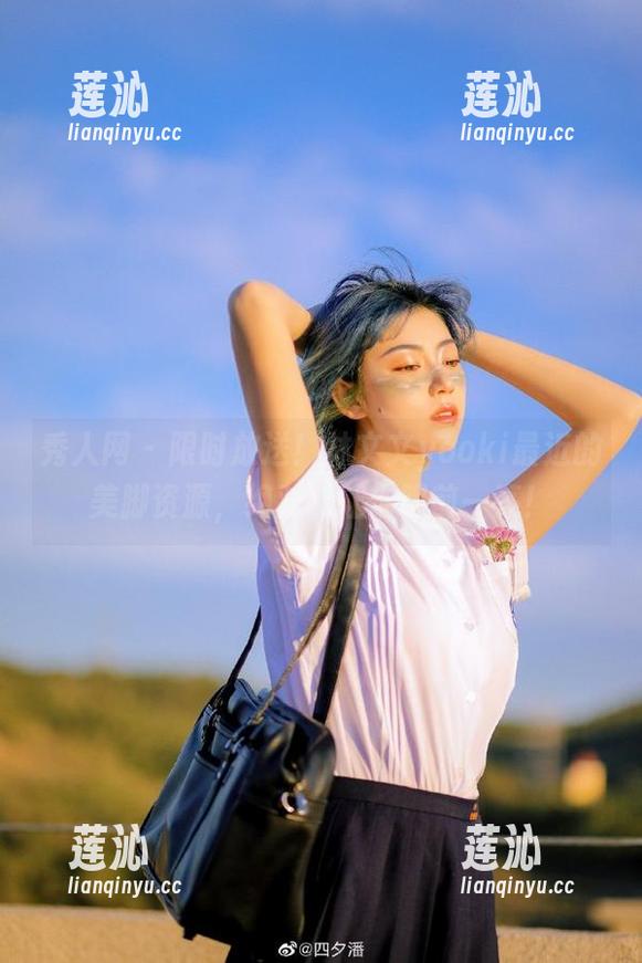 秀人网 - 限时放送！林文文yooki最近的美脚资源，绝对能让你眼前一亮！