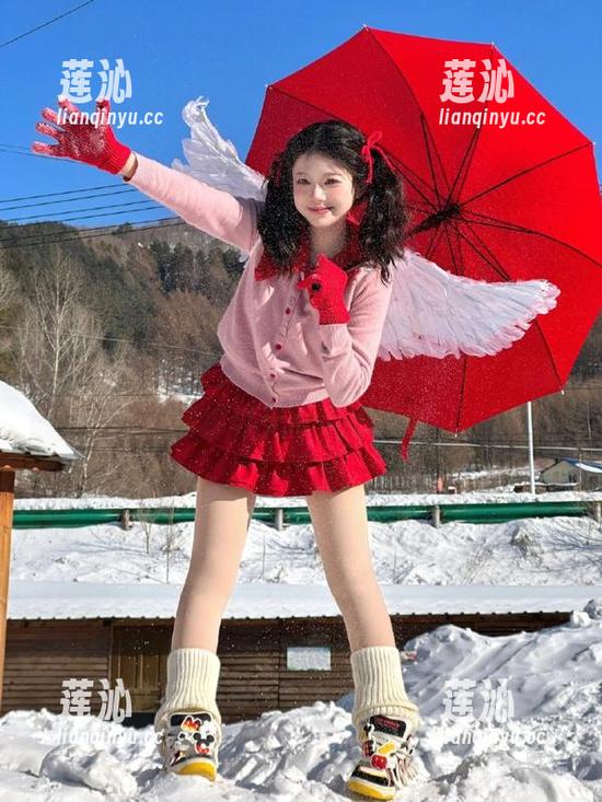 秀人网 - 林文文yooki瑜伽写真集：探索图库与无限灵感资源