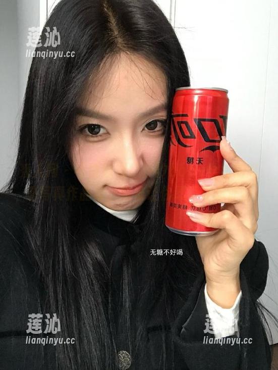 秀人网 - 不要错过！汐汐baby学姐的高清写真作品集，保准让你忍不住想评论
