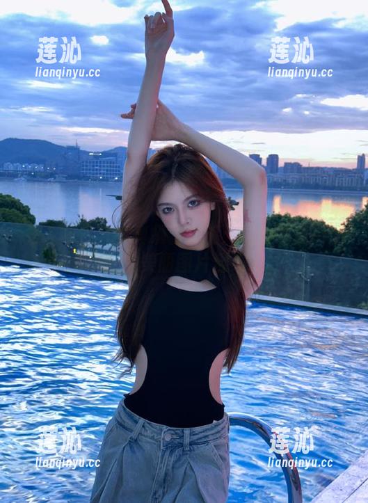 秀人网 - 江真真摄影之旅：温柔气质尽显的美丽图片合集