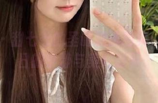 秀人网 - 甜七七的圣诞精选图集：捕捉节日的宁静与美好时光