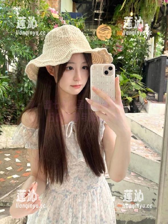秀人网 - 甜七七的圣诞精选图集：捕捉节日的宁静与美好时光
