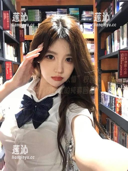 秀人网 - 轻松下载“软情”校园写真集，记录校园里的纯真回忆