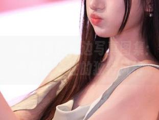 秀人网 - 陶喜乐的海边写真图集：在自然中描绘个性的独特风格