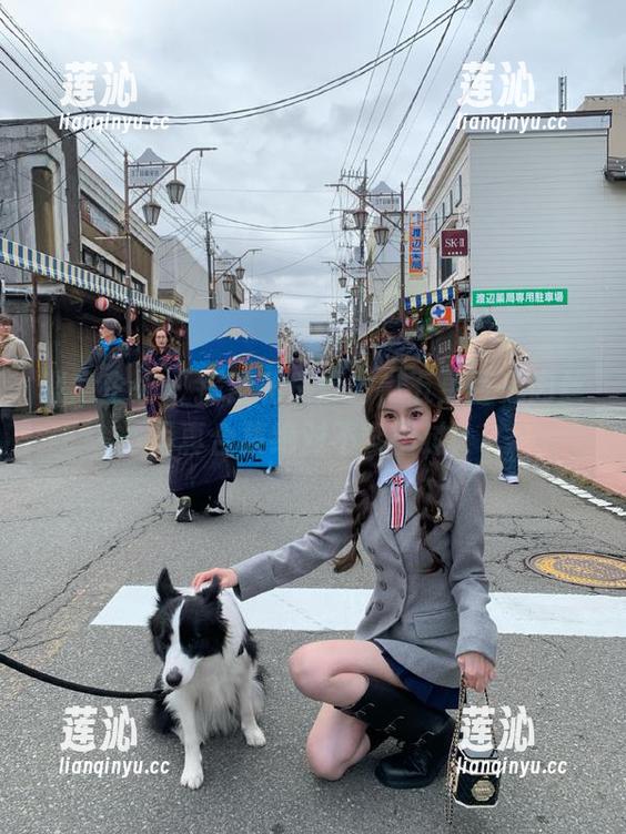 紧急企划 - 探索私房魅力，五更百鬼肉丝写真合集绝对不容错过！