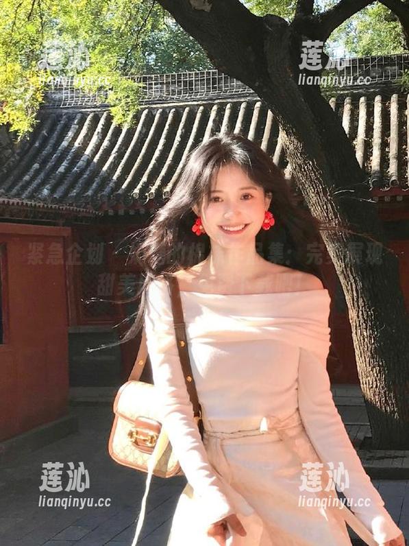 紧急企划-奶糖 紧急企划 - 奶糖的棉袜作品集:完美展现甜美风格,免费下载吧!