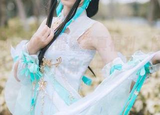 紧急企划 - 见希眼镜写真福利，解锁你的时尚新灵感！