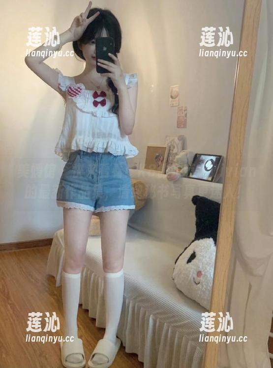 美媛馆 - 快来看看！K8傲娇萌萌Vivian的最新作品集，清纯秘书写真更迷人！