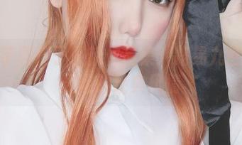 领略芋圆侑子最新作品集：路易九世礼服展现的经典风情