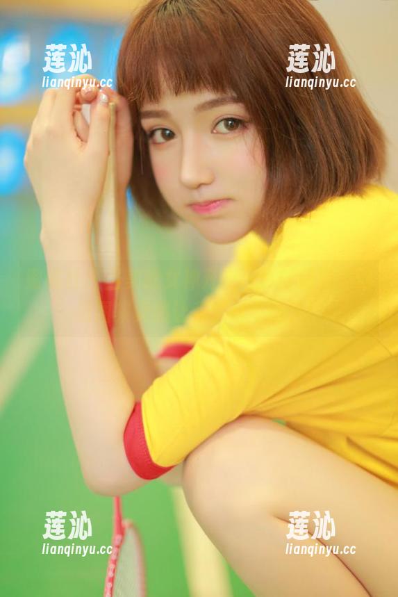 蜜桃社 - 当美绪女神开启写真新篇章，这组图集竟然让我们爱不释手！