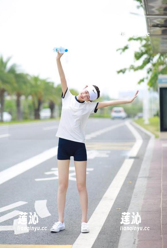 照镜子系列合集：袜小喵带你体验到的灵魂拷问是什么？