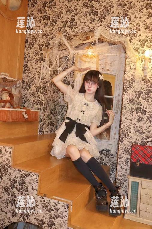 觅芙少女 - 私拍内衣合集：昕昕为你解读内衣之美，魅力指数爆表