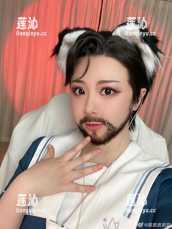 让人惊艳的美图：超皮皮皮奶创作的元旦兔女郎作品