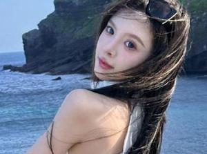 微密圈 - 轩子巨2兔海边写真照片来袭，快来免费下载，感受海洋的无穷魅力！
