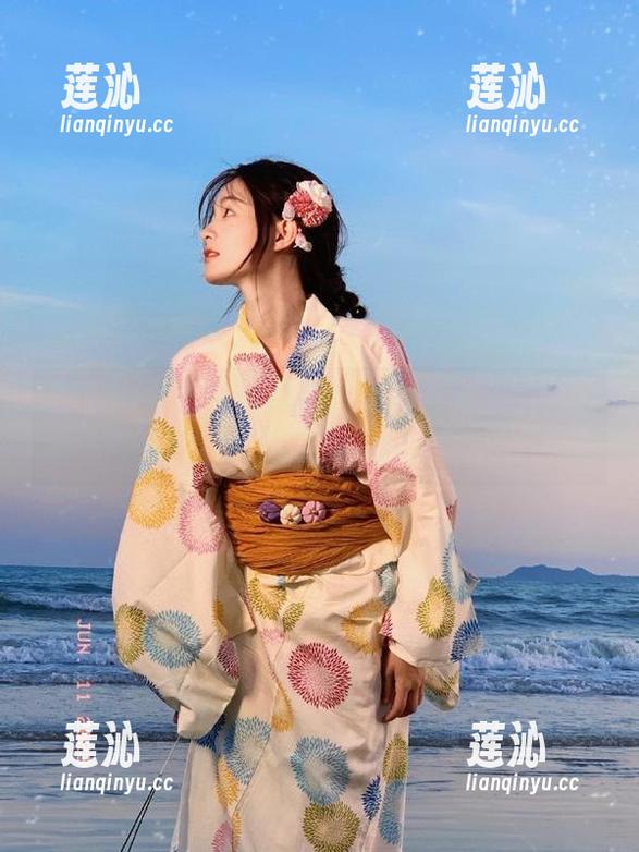 逐月Su毛衣写真特辑：温暖与时尚交织的绝美照片