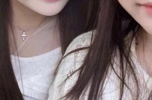 微密圈 - 金希儿的紫色睡袍写真合集：她的自嘲与笑声在镜头中闪耀