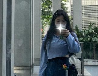 阿寨寨的美脚写真图集：艺术与现实交汇的视觉盛宴