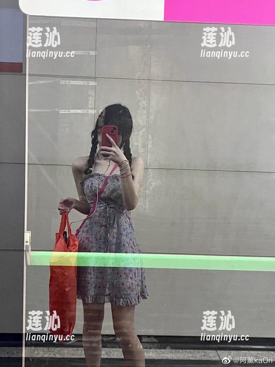 阿薰kaOri 和阿薰kaOri女王一起,揭秘她的全套写真图包的时尚传奇之旅