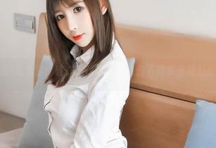 雯粥粥i兔女郎：唯美cos摄影，点击下载享受精彩瞬间！