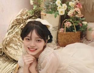 青豆客 - 不容错过的汪佩妮泳衣美图合集，清新又活力四溢的夏日风情