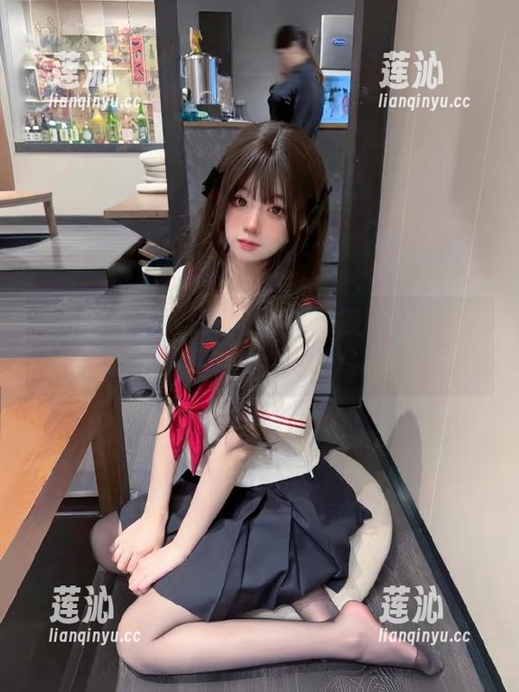 青豆客 - 顾欣怡苏梅岛旅拍独家图册，免费下载尽享美丽免费写真！