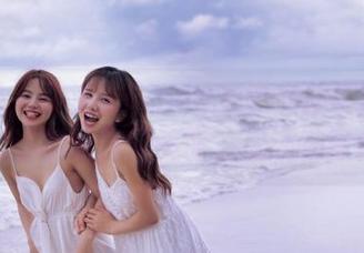 青豆客 - 颜浅浅Cindy圣诞私拍套图：没有任何滤镜的真实美丽，你还在等什么？