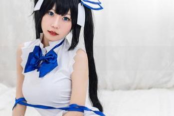 被“香草喵露露”征服！精选套图展示杨枝甘露与牛仔背带裤的甜蜜风情