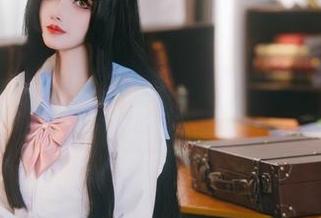 尽在鹿八岁baby：黑暗护士写真精选，图片让你感受神秘而优雅的气息！