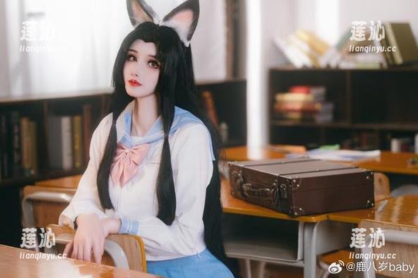 尽在鹿八岁baby：黑暗护士写真精选，图片让你感受神秘而优雅的气息！